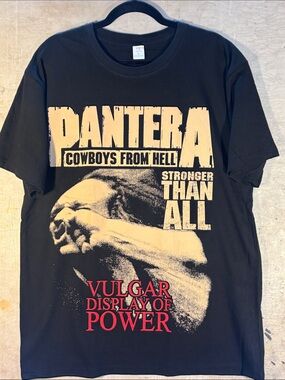 Men's Black Pantera 'Vulgar Display of Power' Graphic Tee